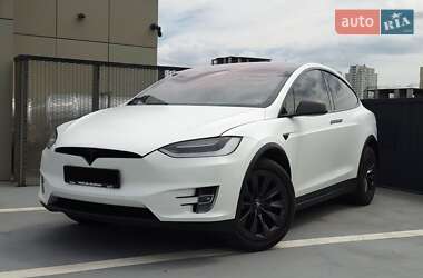 Tesla Model X  2019