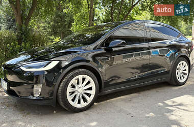 Tesla Model X  2019