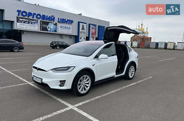 Tesla Model X 2019