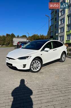 Tesla Model X  2016