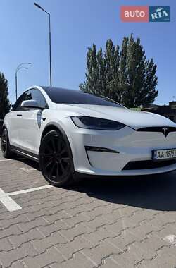Tesla Model X  2024