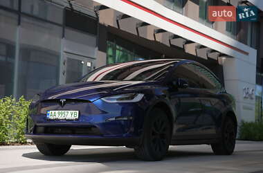Tesla Model X  2023