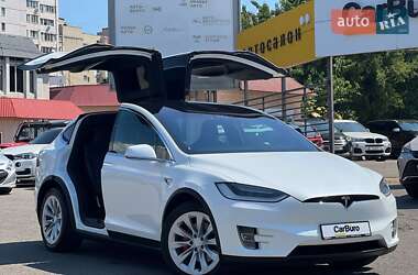 Tesla Model X  2019