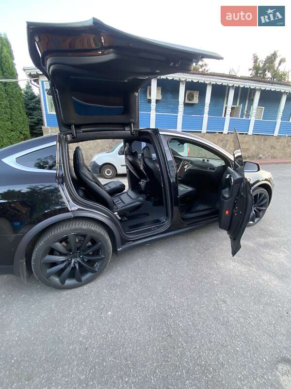 Позашляховик / Кросовер Tesla Model X 2016 в Вінниці фото 11 Позашляховик / Кросовер Tesla Model X 2016 в Вінниці