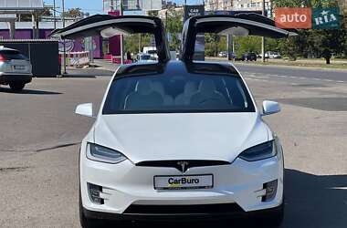 Tesla Model X  2020