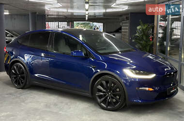 Tesla Model X  2022