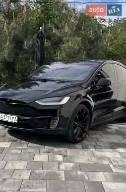 Tesla Model X 2020