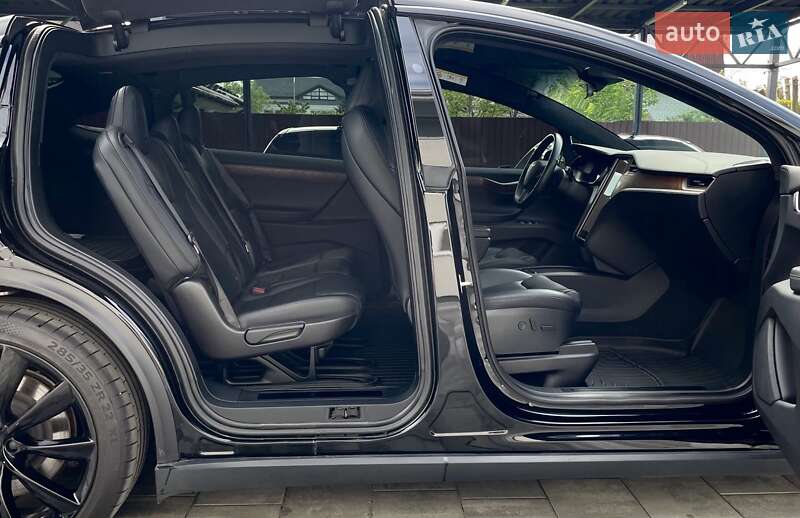 Позашляховик / Кросовер Tesla Model X 2020 в Києві