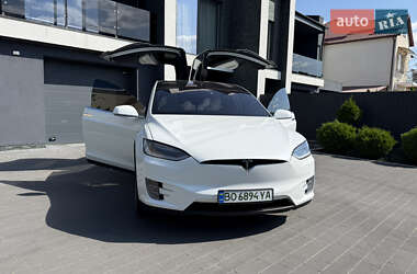 Tesla Model X  2018