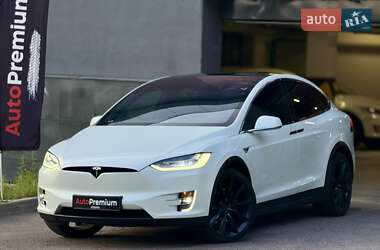 Tesla Model X 2019