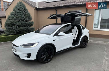 Tesla Model X  2018