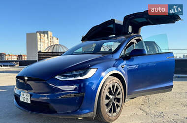 Tesla Model X 2022