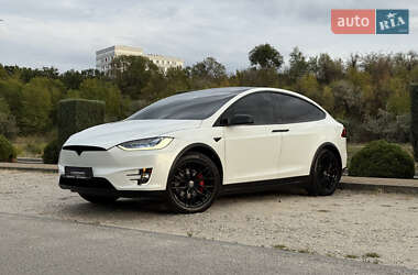 Tesla Model X  2019