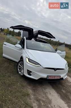 Tesla Model X 2020