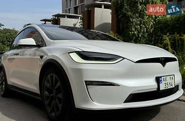 Tesla Model X  2022