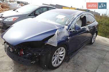 Tesla Model X  2019