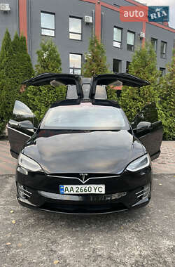 Tesla Model X  2020