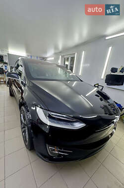 Tesla Model X  2016