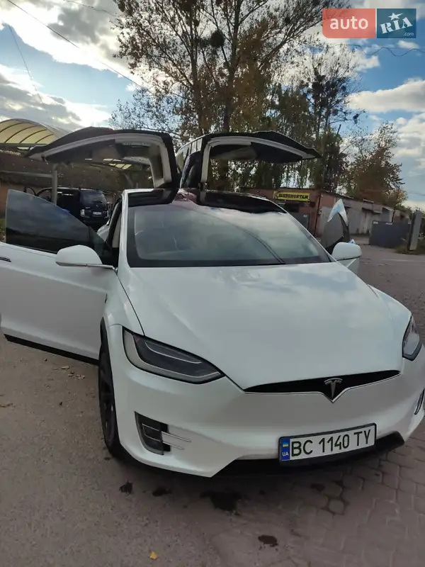 Tesla Model X