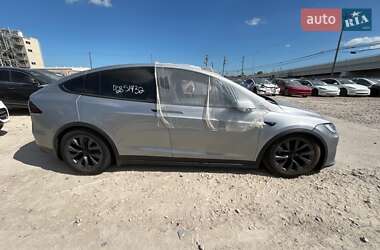 Tesla Model X 2025