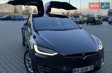 Tesla Model X  2017