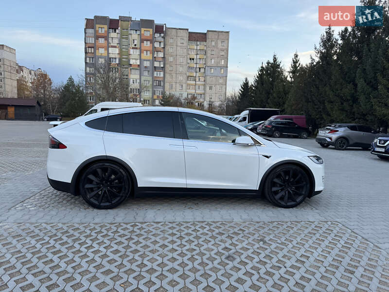 Внедорожник / Кроссовер Tesla Model X 2019 в Ивано-Франковске