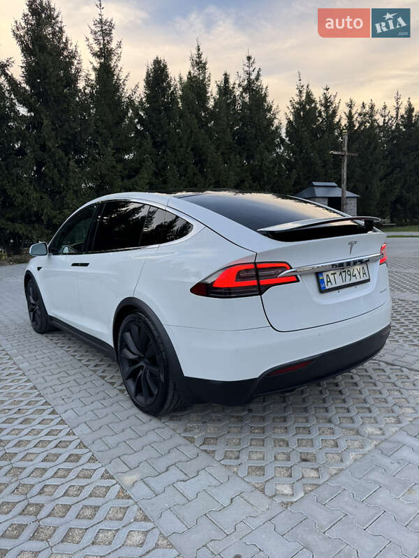 Внедорожник / Кроссовер Tesla Model X 2019 в Ивано-Франковске