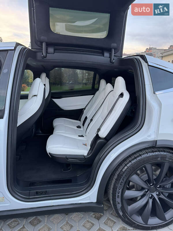 Внедорожник / Кроссовер Tesla Model X 2019 в Ивано-Франковске