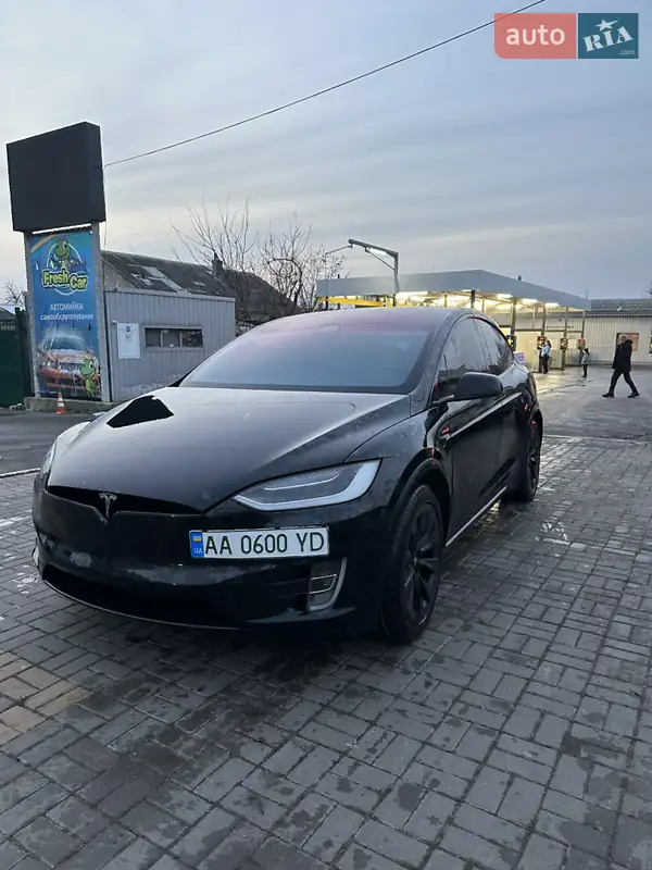 Tesla Model X