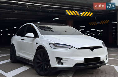 Tesla Model X 2020