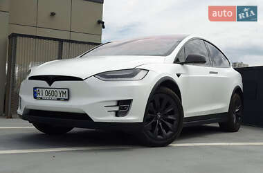 Tesla Model X 2019