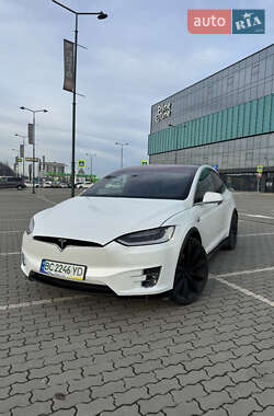 Tesla Model X 2019