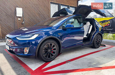 Tesla Model X  2019