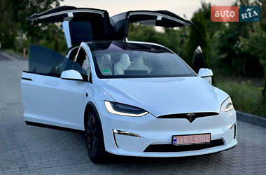 Tesla Model X  2022