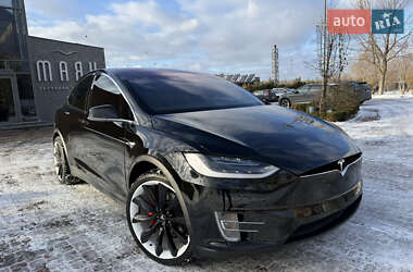 Tesla Model X  2020