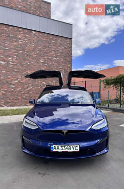 Tesla Model X 2021