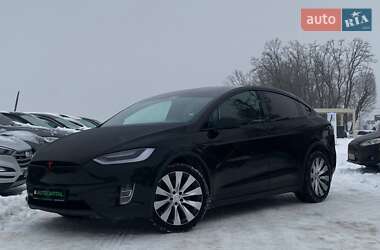 Tesla Model X  2020