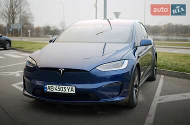 Tesla Model X  2024