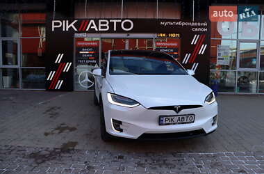 Tesla Model X  2019