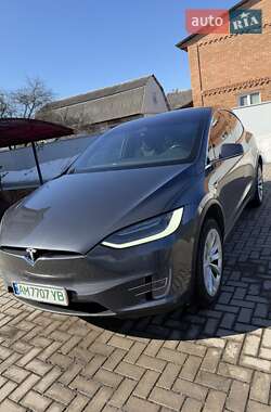 Tesla Model X  2018