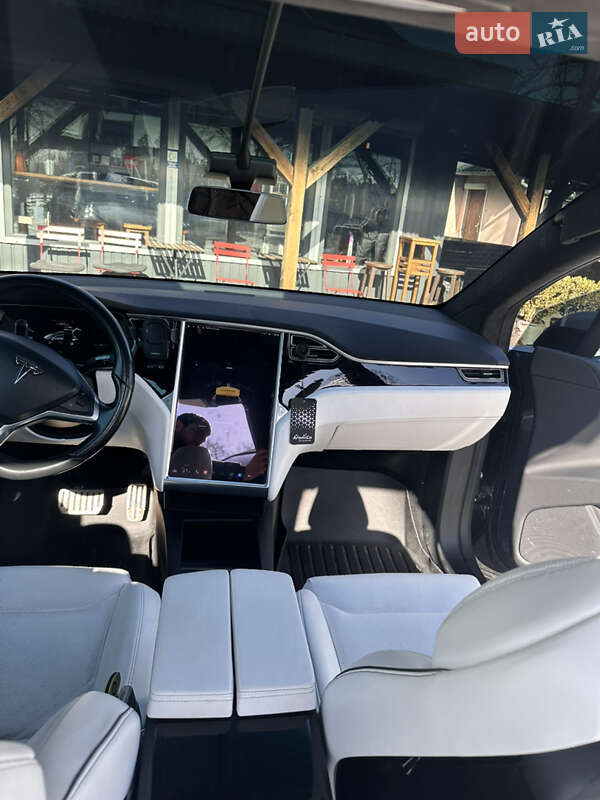 Позашляховик / Кросовер Tesla Model X 2016 в Пісківці фото 8 Позашляховик / Кросовер Tesla Model X 2016 в Пісківці