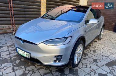 Tesla Model X 2018