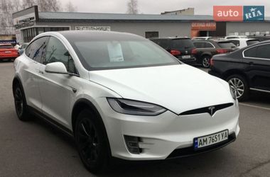 Tesla Model X  2018
