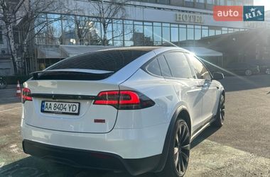 Tesla Model X  2023