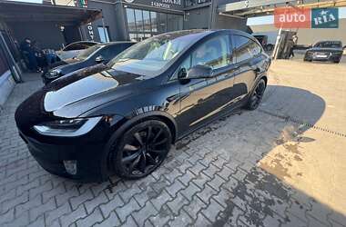 Tesla Model X 2018