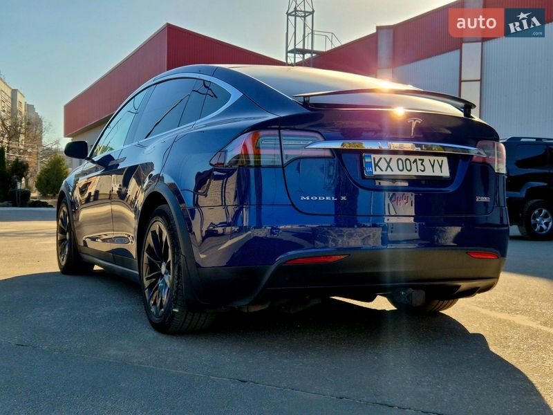 Внедорожник / Кроссовер Tesla Model X 2016 в Харькове