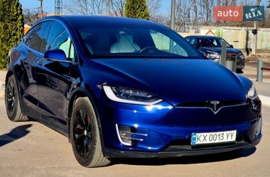 Tesla Model X  2016