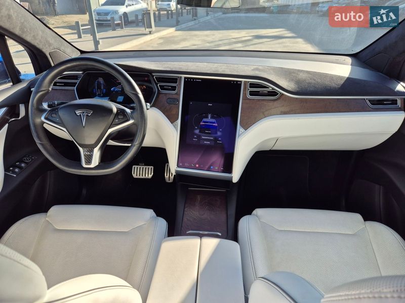 Внедорожник / Кроссовер Tesla Model X 2016 в Харькове