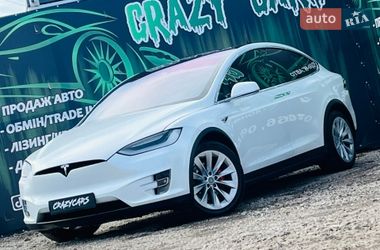 Tesla Model X  2020