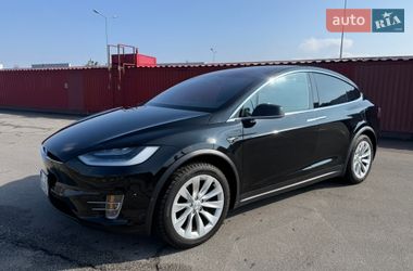 Tesla Model X 2019